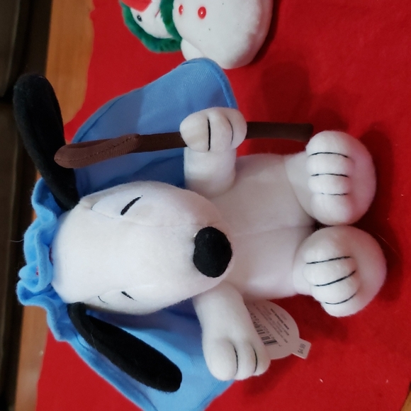 HALLMARK Snoopy Peanuts "Tis The Season" Skatin" "Little Sheperd" plus - Picture 5 of 6
